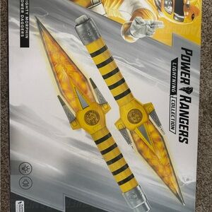 Power Rangers Lightning Collection Yellow Daggers